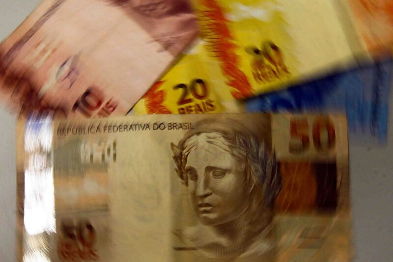 Pé-de-Meia alcançará quase 4 milhões de estudantes até setembro